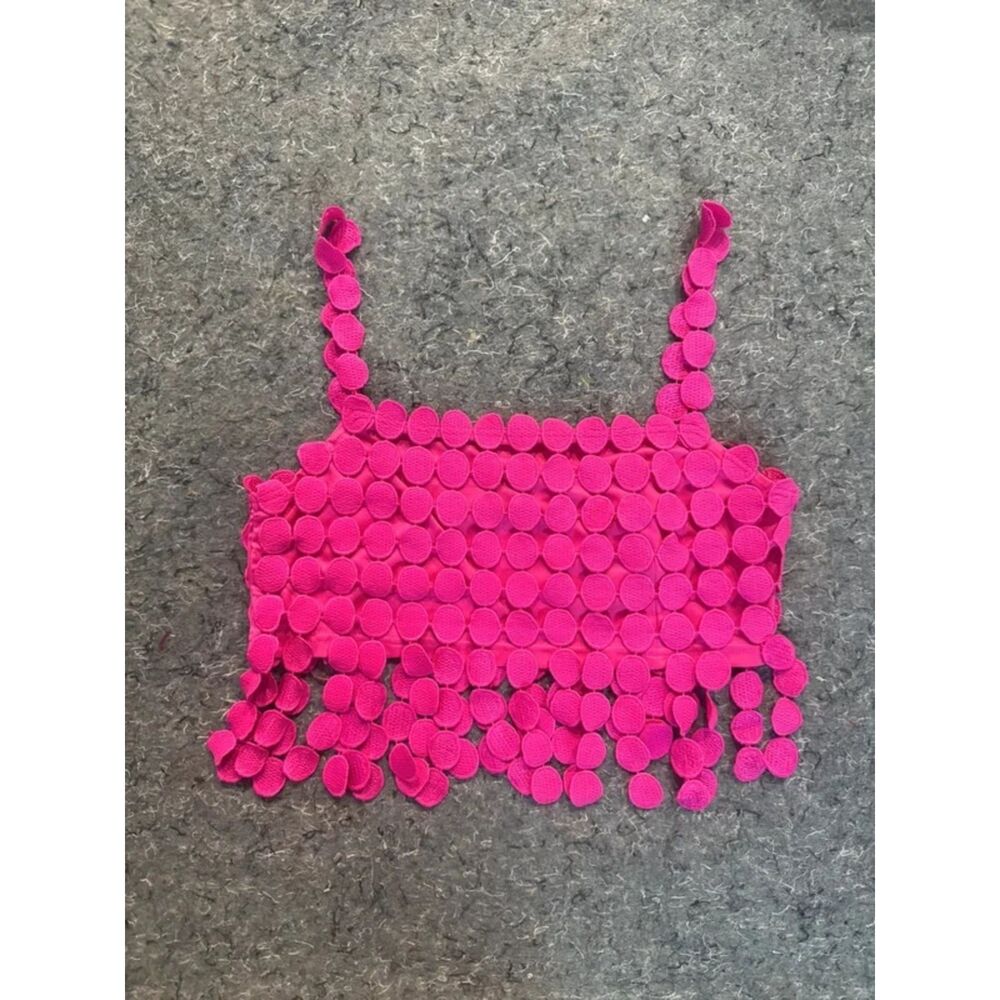 VICI Hot Pink Rachelle Circle Cutout Fringe Crop Top - Medium